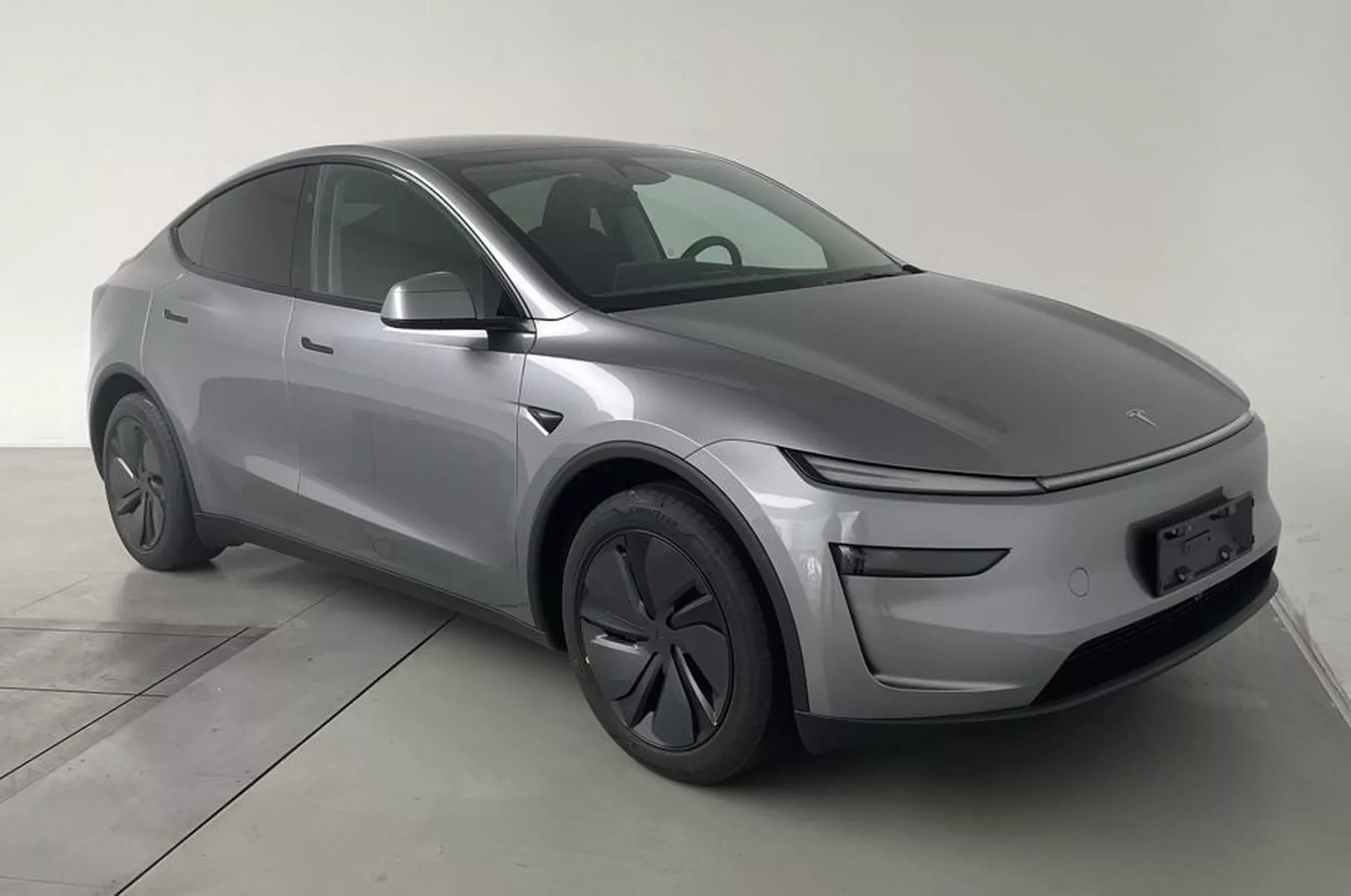 2025 Tesla Model Y-nin real şəkilləri, Çindən sifarişlər 50.000-ə çatıb 